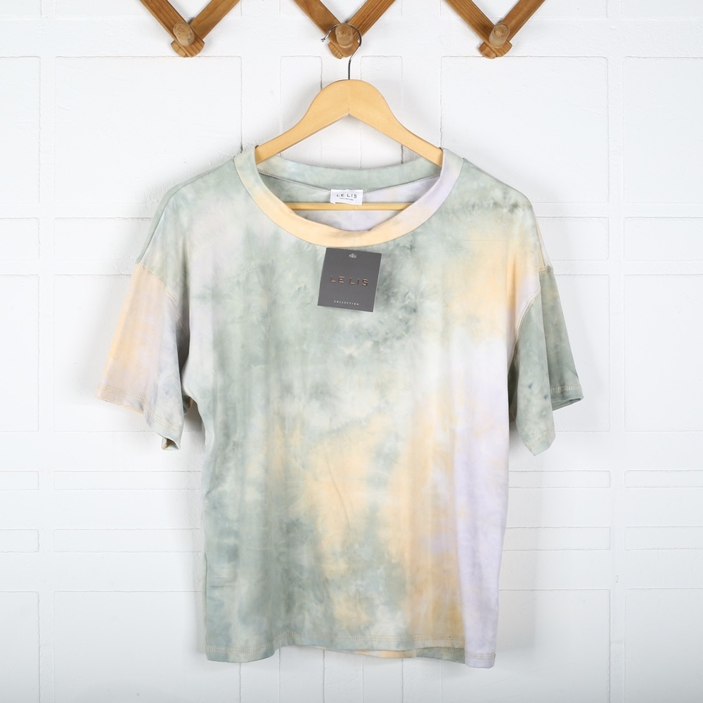 Le Lis Tie-Dye Top and Shorts Coordinates Set - Picture 3 of 11